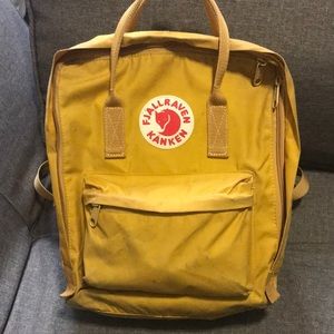 Fjallraven kanken backpack (regular size)